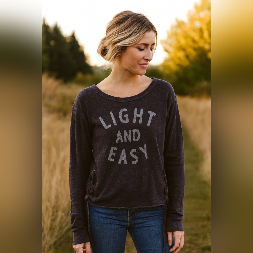 Sundry Light and Easy Textured Sweatshirt Loungewear Casual Comfy Cozy